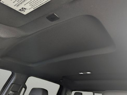 Used 2023 GMC Sierra 1500 AT4 w/ Technology Package image 25