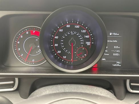 Used 2023 Hyundai Elantra SEL FWD image 13
