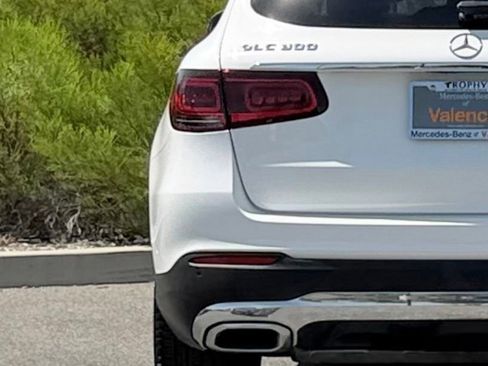 Used 2021 Mercedes-Benz GLC 300 4MATIC image 11
