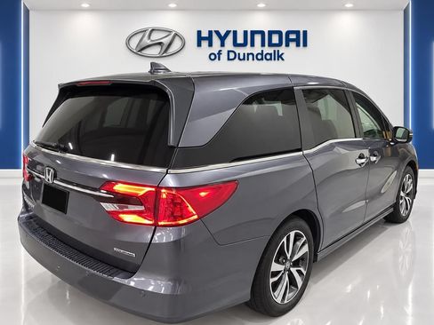 Used 2022 Honda Odyssey Touring image 3