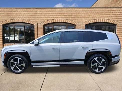 New 2026 Hyundai Ioniq 9 Limited image 7