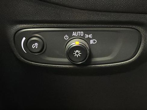 Used 2023 Chevrolet Equinox LT AWD/4WD image 30