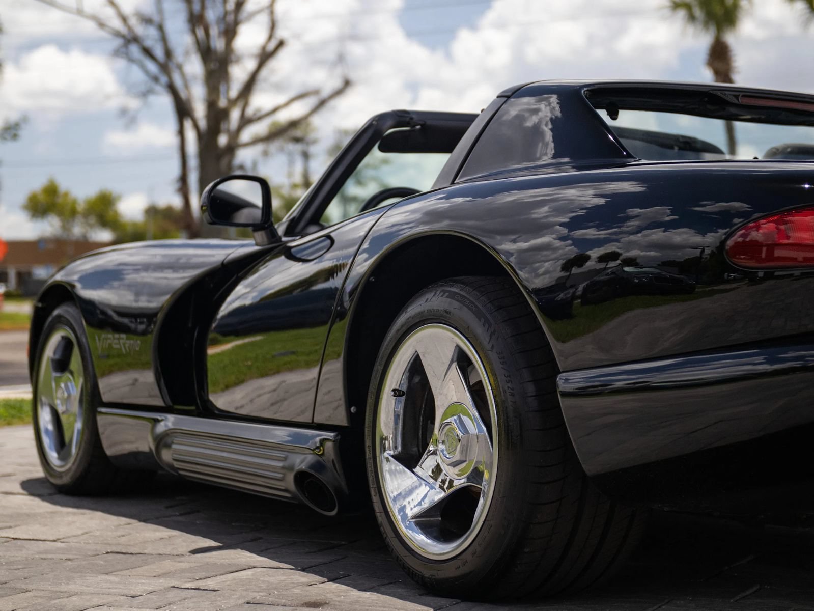 Used 1994 Dodge Viper RT/10 RWD image 12