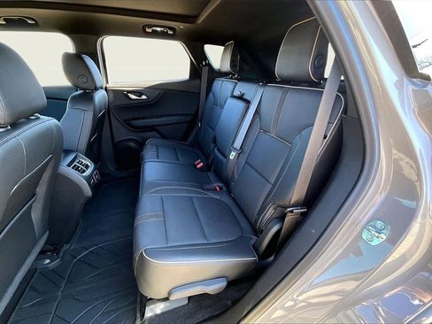 Used 2021 Chevrolet Blazer Premier w/ Driver Confidence II Package image 28