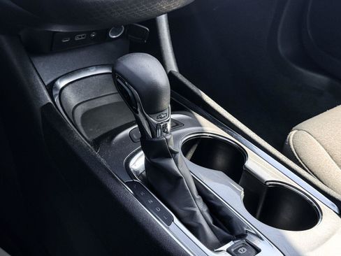 Used 2024 Chevrolet Malibu LT FWD image 20