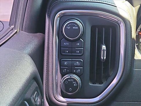 Used 2021 Chevrolet Silverado 1500 RST w/ All Star Edition Plus AWD/4WD image 17