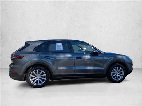 Used 2021 Porsche Cayenne image 4