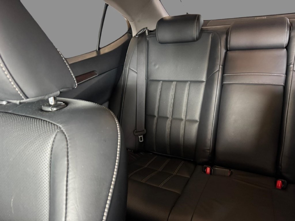 Used 2018 Lexus ES 350 w/ Luxury Package w/Wood Trim FWD image 11