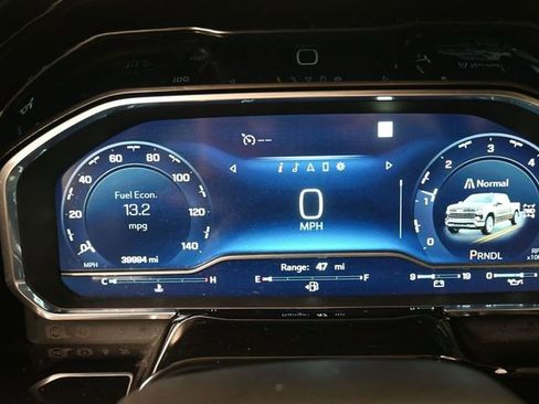 Used 2022 Chevrolet Silverado 1500 RST w/ Protection Package AWD/4WD image 9