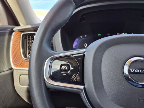 Certified 2023 Volvo XC60 B5 Plus w/ Protection Package Premier image 29