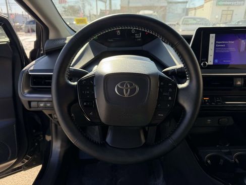 Used 2024 Toyota Prius XLE image 30