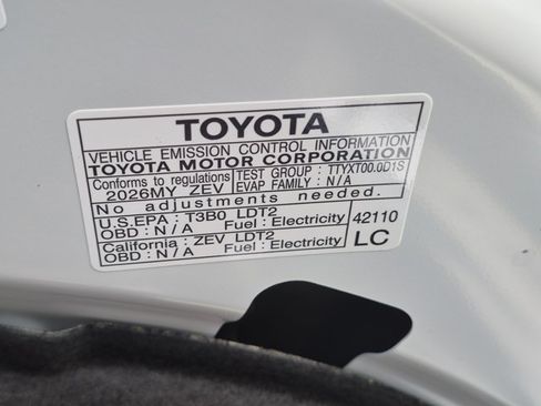 New 2026 Subaru Solterra AWD/4WD image 17