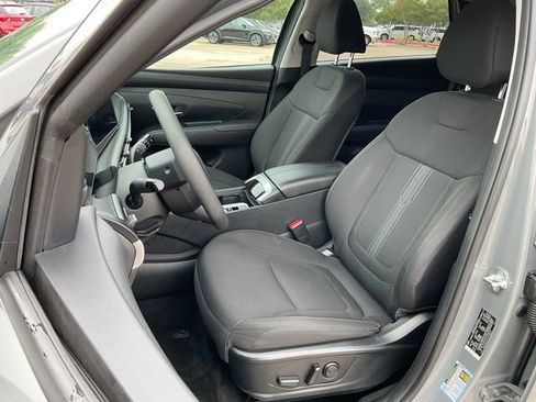 Used 2025 Hyundai Tucson SEL FWD image 14