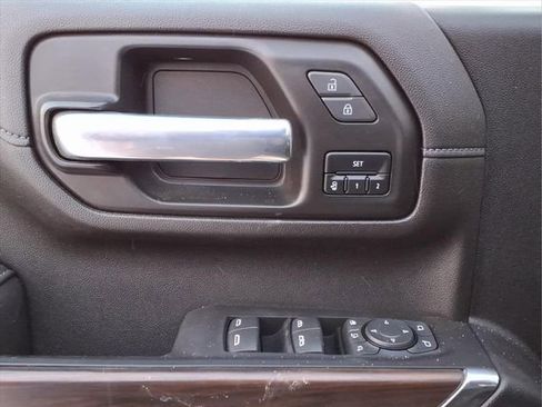 Used 2023 GMC Sierra 2500 SLT w/ SLT Premium Package image 14