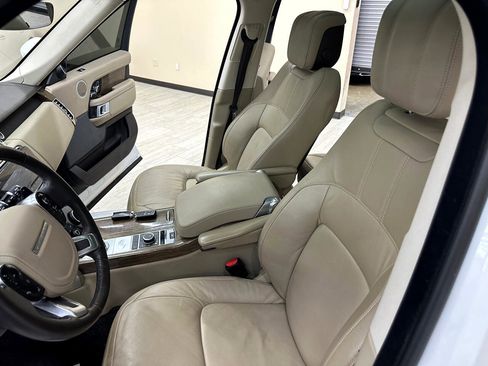 Used 2019 Land Rover Range Rover image 25