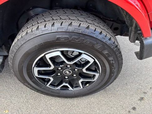Used 2024 Ford Bronco Outer Banks image 35