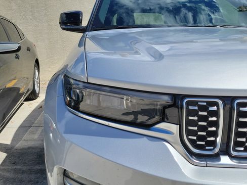 Used 2024 Jeep Grand Cherokee Summit w/ Luxury Tech Group V image 7