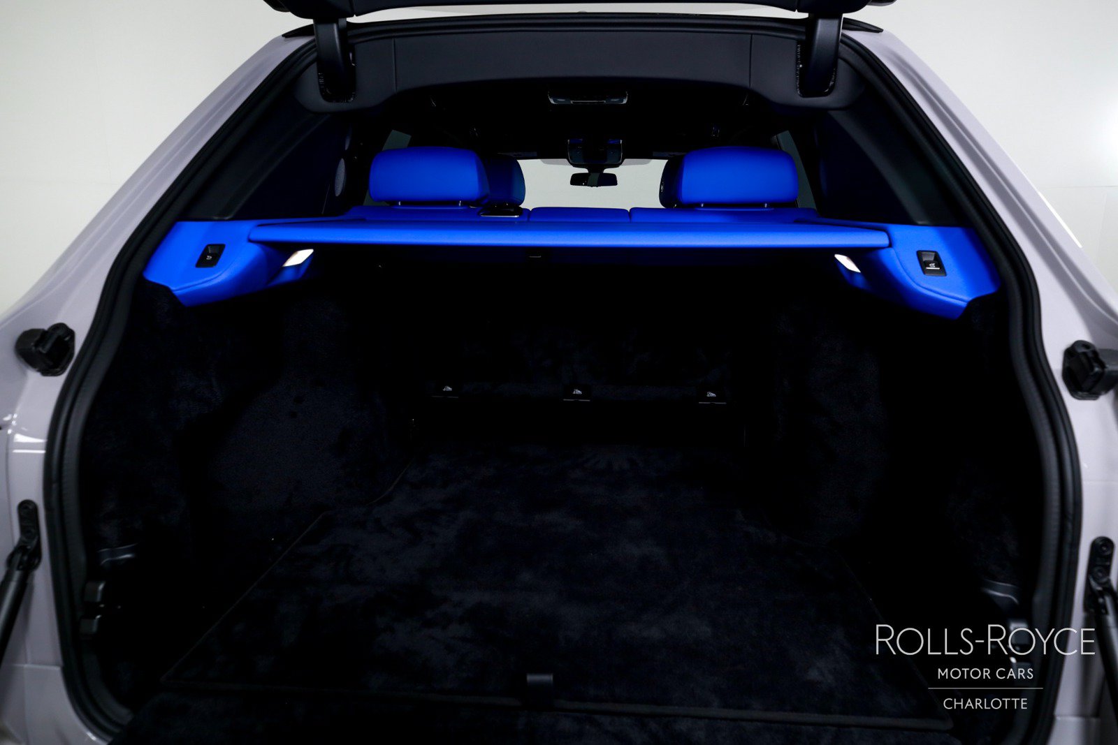 New 2027 Rolls-Royce Cullinan Black Badge AWD/4WD image 25