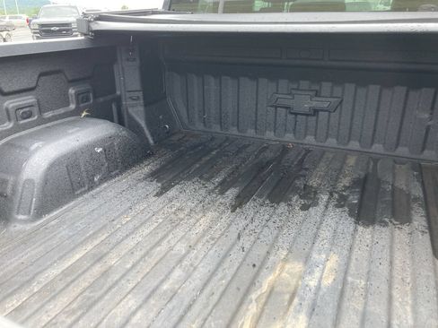 Used 2019 Chevrolet Silverado 1500 LT Trail Boss AWD/4WD image 12