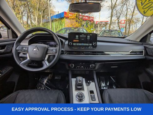 Used 2023 Mitsubishi Outlander SEL image 20