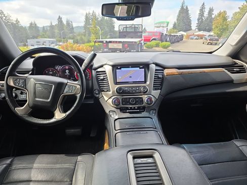Used 2016 GMC Yukon Denali w/ Open Road Package AWD/4WD image 5