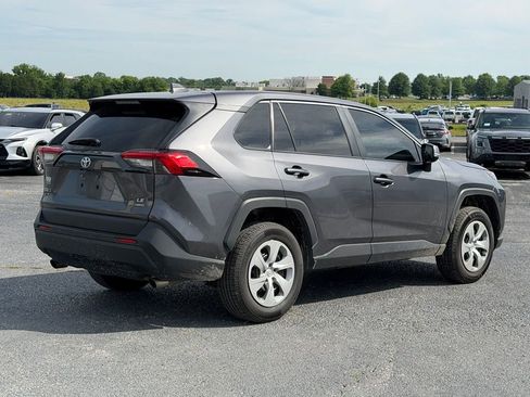 Used 2022 Toyota RAV4 LE w/ Carpet Mat Package (TMS) AWD/4WD image 5