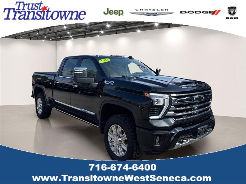 Used 2024 Chevrolet Silverado 2500 High Country w/ High Country Premium Package AWD/4WD image 1