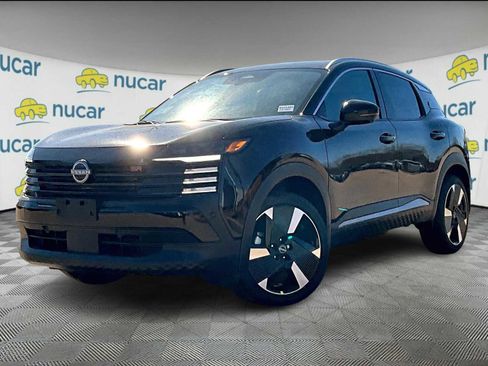 New 2025 Nissan Kicks SR image 4