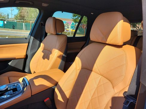 New 2026 BMW X5 M60i image 18