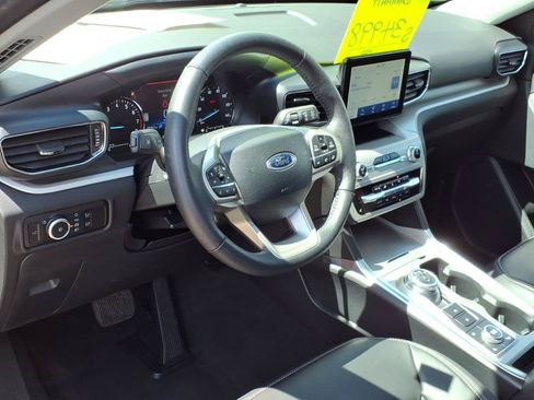 Certified 2024 Ford Explorer XLT w/ Equipment Group 202A AWD/4WD image 19