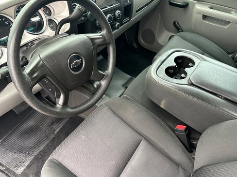 Used 2013 Chevrolet Silverado 2500 W/T image 10