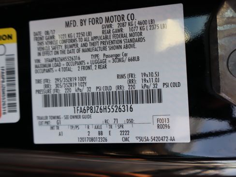 Used 2017 Ford Mustang Shelby GT350 w/ Electronics Package RWD image 41