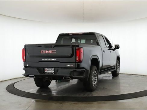 Used 2023 GMC Sierra 1500 AT4 w/ AT4 Preferred Package image 7