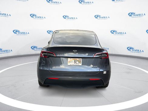 Used 2023 Tesla Model Y image 4