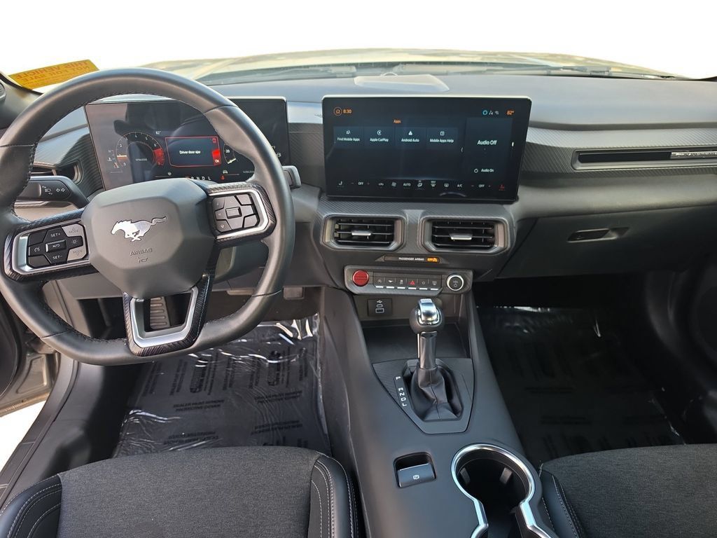 Used 2025 Ford Mustang Coupe RWD image 11