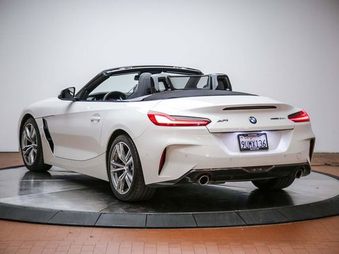 Used 2026 BMW Z4 sDrive30i RWD image 2