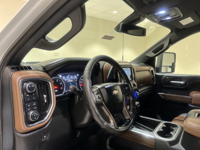 Used 2021 Chevrolet Silverado 3500 High Country w/ Safety Package II AWD/4WD image 9