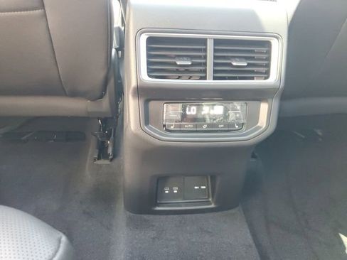 New 2026 Volkswagen Atlas SEL Premium R-Line AWD/4WD image 18