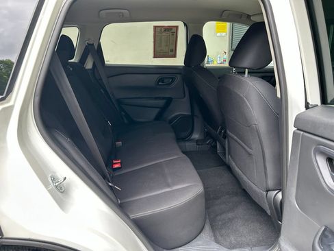Used 2024 Nissan Rogue S AWD/4WD image 26