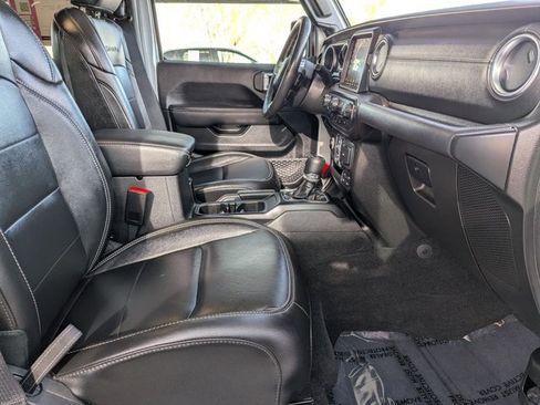 Used 2023 Jeep Wrangler Sahara w/ Cold Weather Group image 22