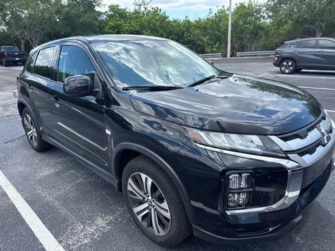 Used 2025 Mitsubishi Outlander Sport ES AWD/4WD image 3