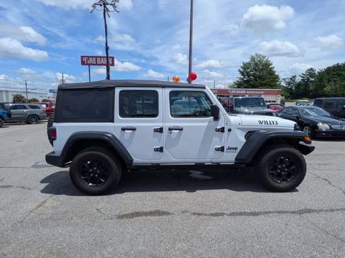 Used 2023 Jeep Wrangler Unlimited Sport AWD/4WD image 7