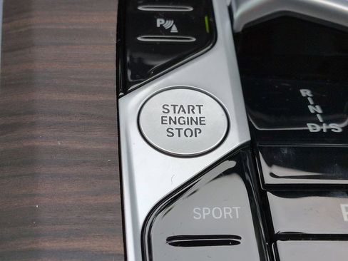 New 2026 BMW X5 sDrive40i w/ Parking Assistance Package RWD image 29