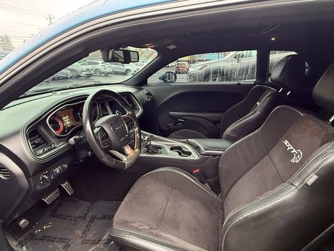Used 2020 Dodge Challenger SRT Hellcat w/ Plus Package image 12