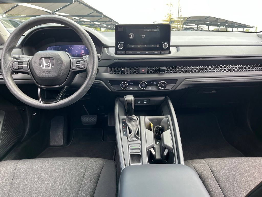 Certified 2025 Honda Accord LX image 15