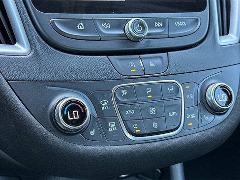 Used 2023 Chevrolet Malibu LT image 19