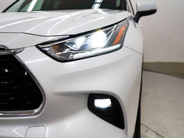 Used 2022 Toyota Highlander Limited AWD/4WD image 56