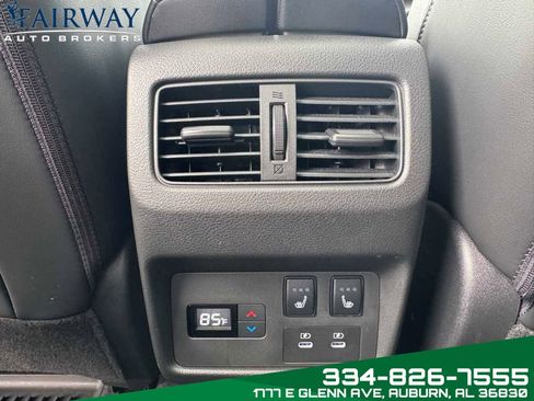 Used 2024 Nissan Rogue Platinum w/ Platinum Premium Package image 27