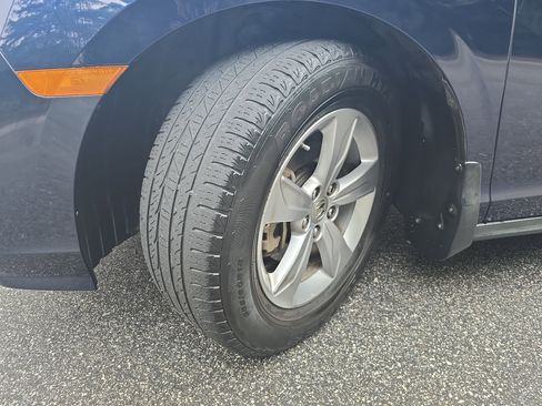 Used 2019 Honda Odyssey EX image 33