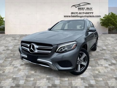 Used 2019 Mercedes-Benz GLC 300 4MATIC image 3